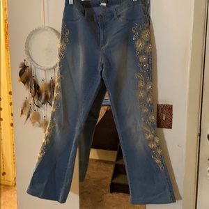 🌻🌻Venus denim flair jeans stretch for comfort